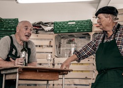 Rosenholz - Tragikomödie in vier Akten (CH-Dialekt) von Katharina Nimanaij
